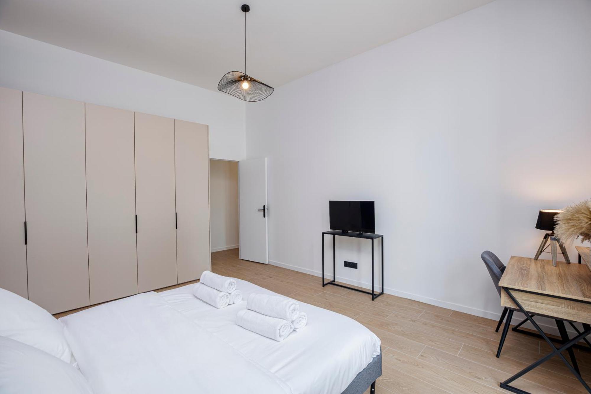 1 - Grand Appartement Spacieux Dans Un Chateau Du 17Eme Siecle, A 15Min De Lyon Vourles Luaran gambar