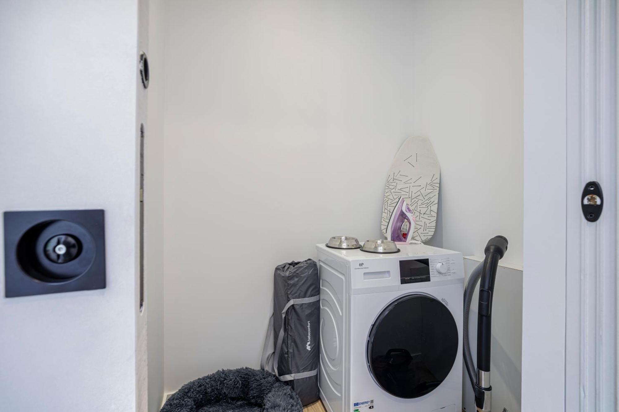 1 - Grand Appartement Spacieux Dans Un Chateau Du 17Eme Siecle, A 15Min De Lyon Vourles Luaran gambar