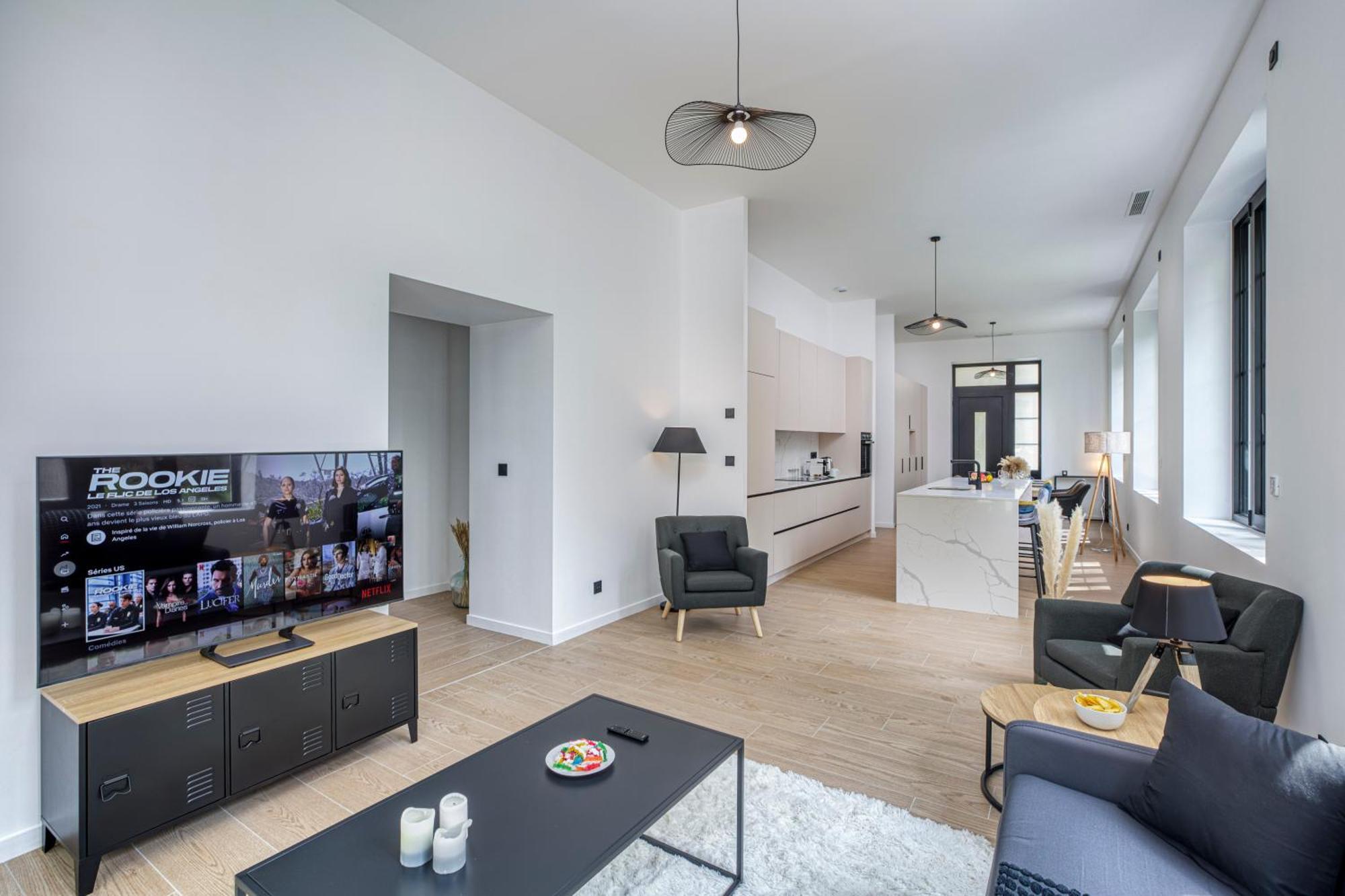 1 - Grand Appartement Spacieux Dans Un Chateau Du 17Eme Siecle, A 15Min De Lyon Vourles Luaran gambar