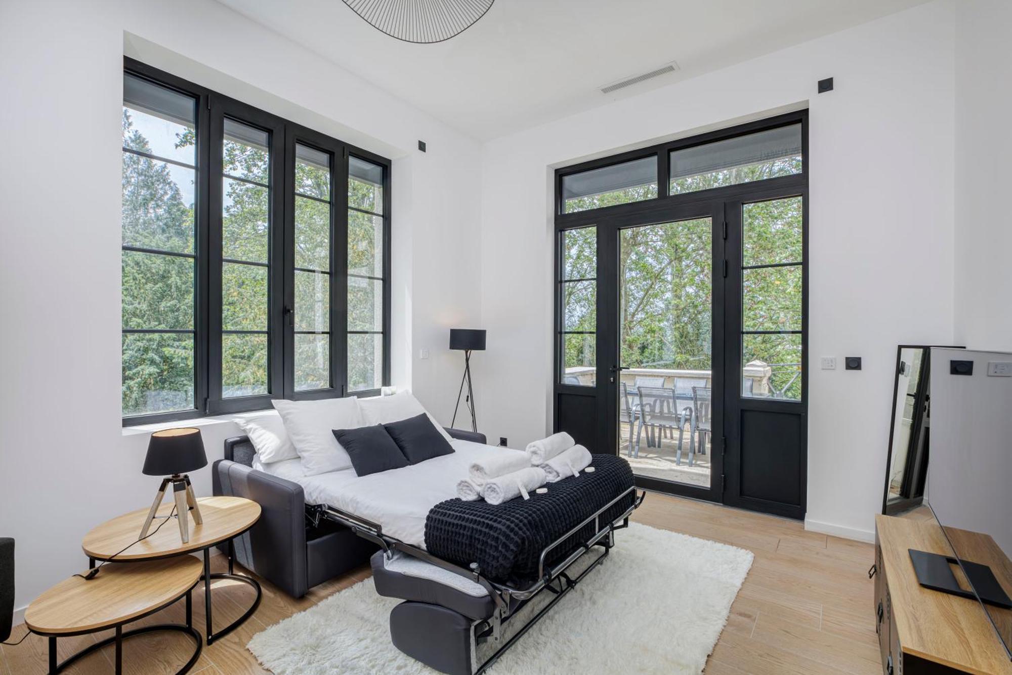 1 - Grand Appartement Spacieux Dans Un Chateau Du 17Eme Siecle, A 15Min De Lyon Vourles Luaran gambar